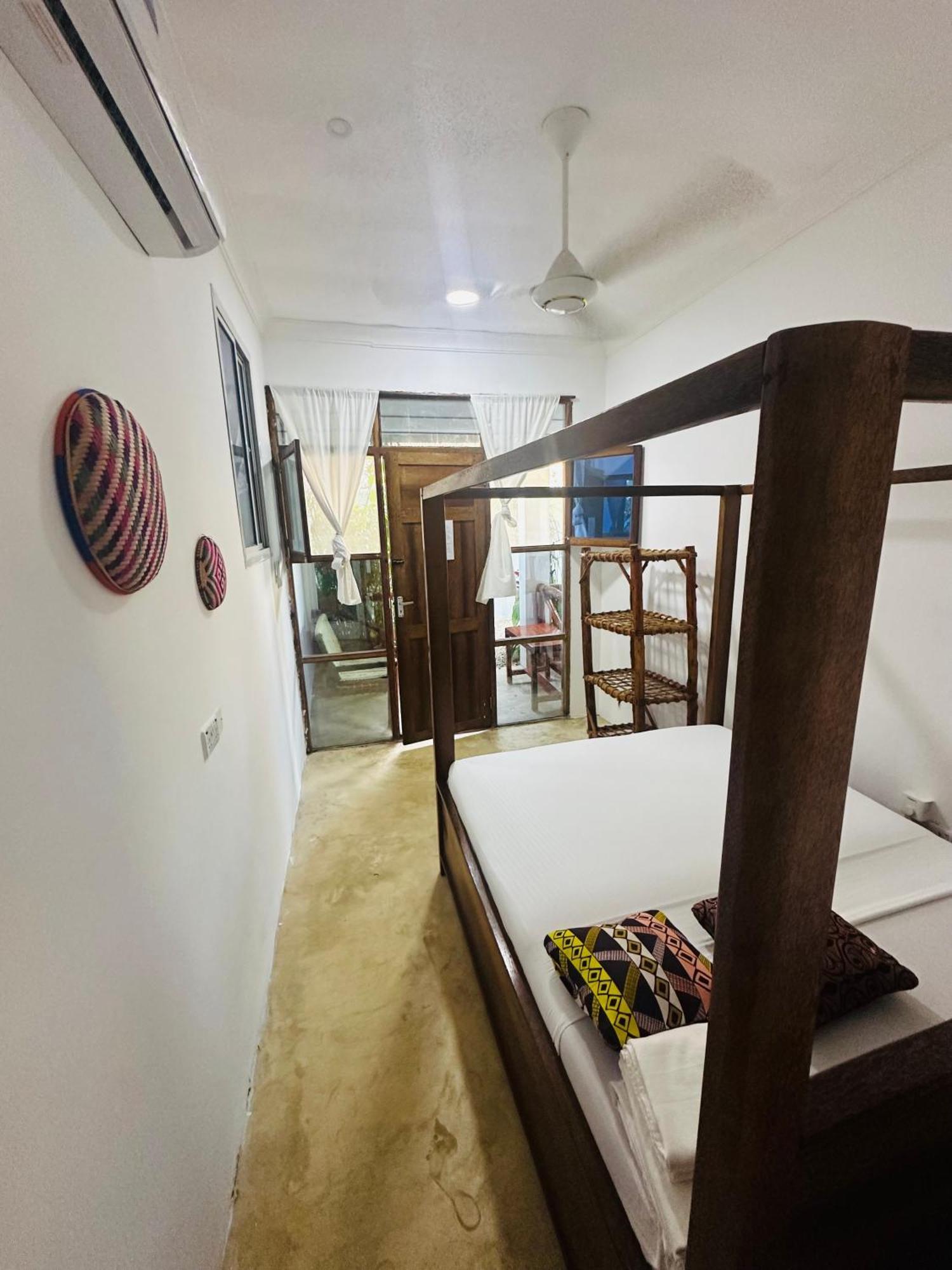 Lighthouse Guesthouse 南威 外观 照片